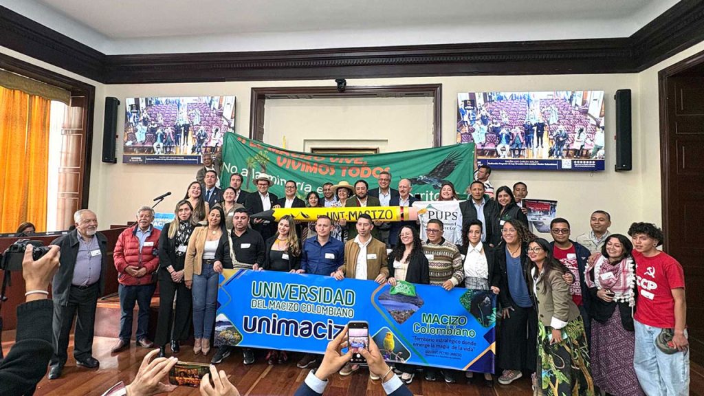 comunidad solicita la Universidad del Macizo