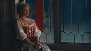 Margot Robbie en escena de cumbres borrascosas