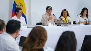 Sabotaje y maniobras en el aire: La grave denuncia de Petro sobre su seguridad.