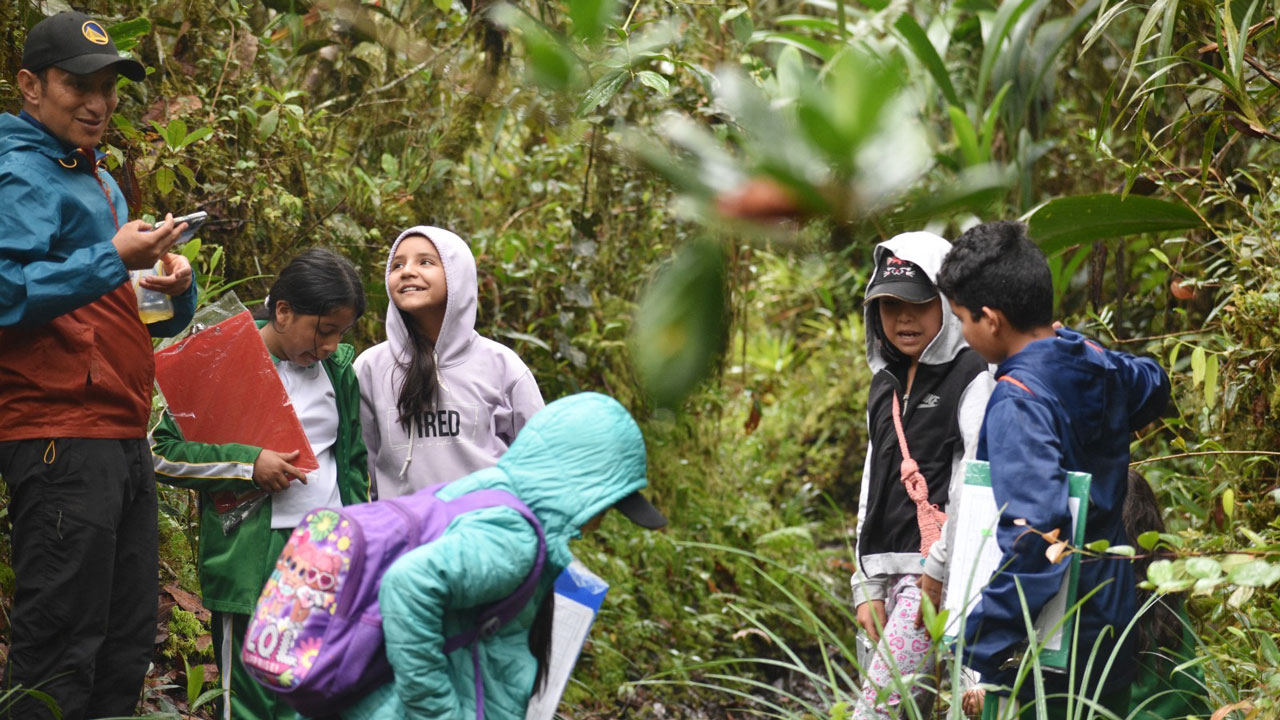 Estudiantes rurales de San Agustín lideran proyecto STEAM para la conservación hídrica y protección de biodiversidad