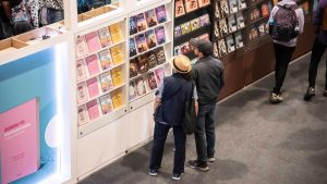 Visitantes a la Feria Nacional del Libro de Bogotá