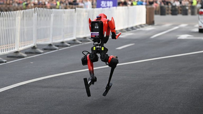 Robot humanoide en maratón