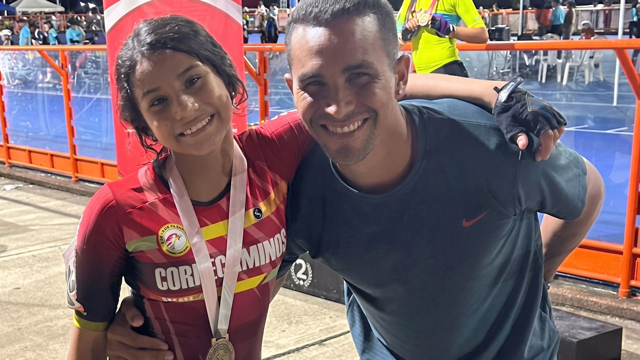 Sharon Lobo, patinadora huilense