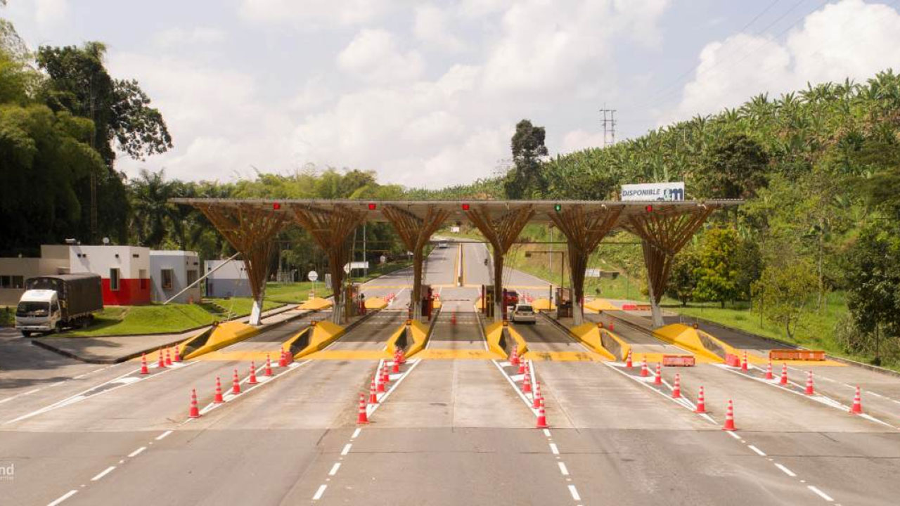 El corazón de Colombia sin barreras: Petro reduce peajes en Caldas de $18.000 a $700
