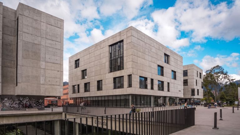 Universidad Nacional recibe el Bloque A de la Facultad de Artes
