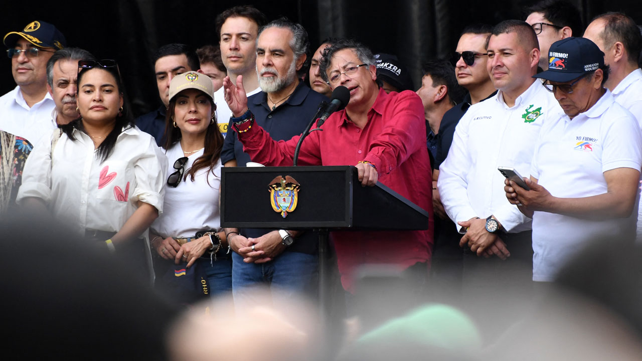 Petro defiende la Asamblea Constituyente
