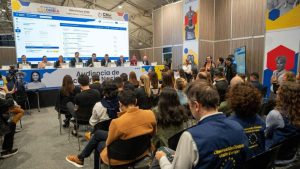 CNE avala récord de testigos