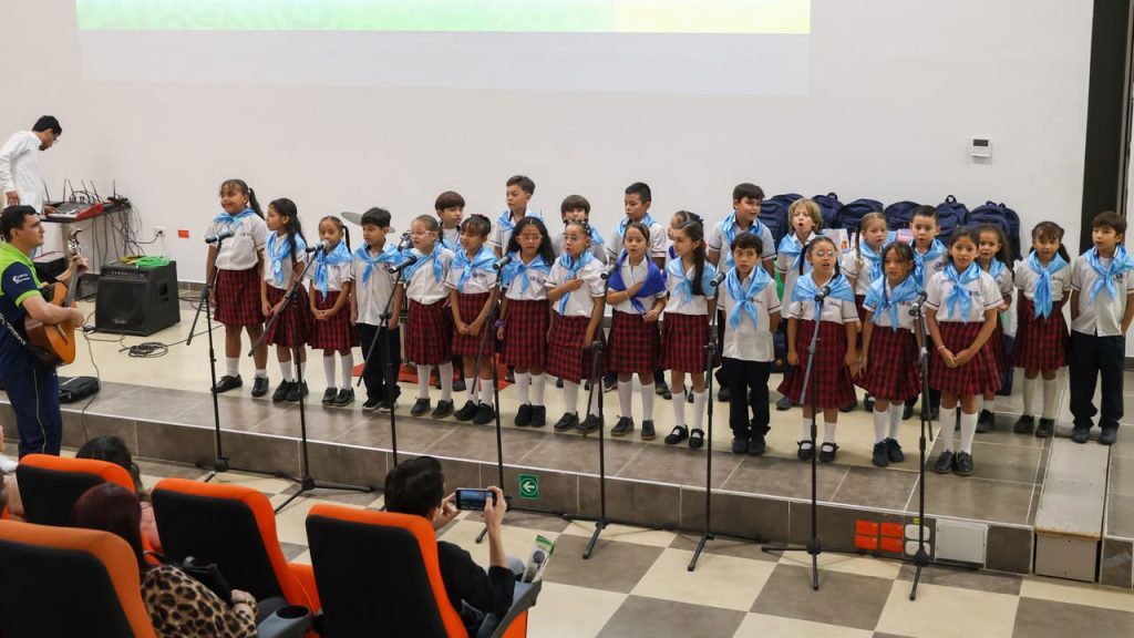 El Huila impulsa su cobertura educativa y la Escuela del Café