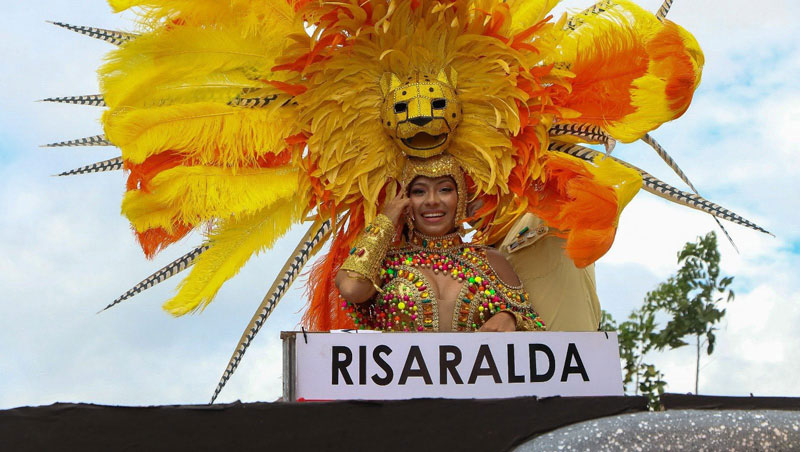 Neiva vivió el Gran Desfile Folclórico del Bambuco
