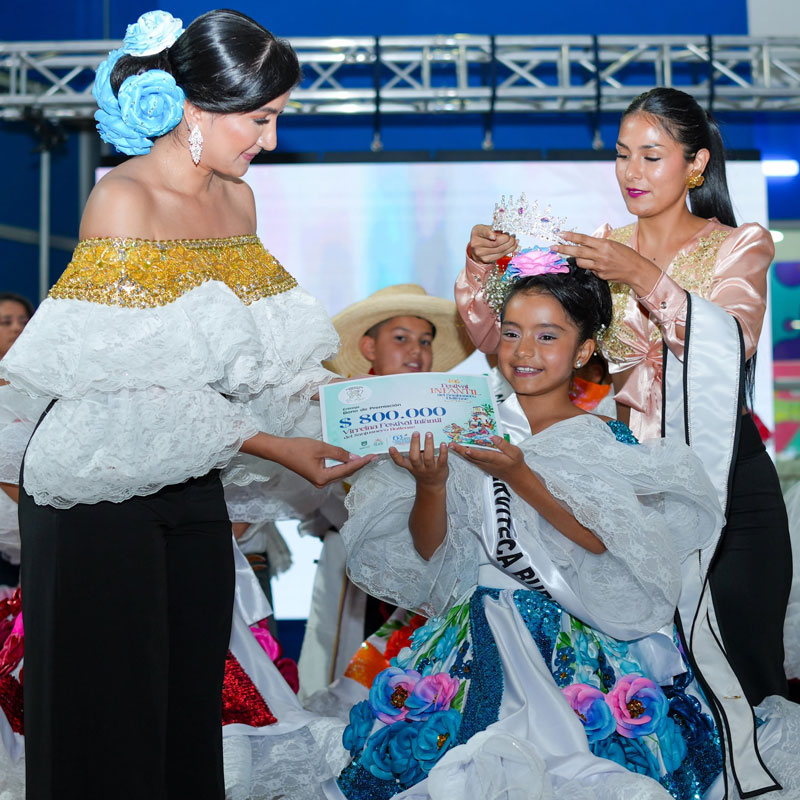 Pitalito corona a su nueva Niña Sanjuanero 2026