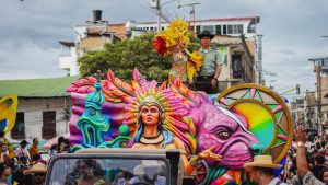 Pitalito disfruto del desfile en su 63° Festival Folclórico
