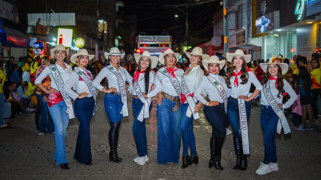 Pitalito sonríe en su Caravana de San Juan