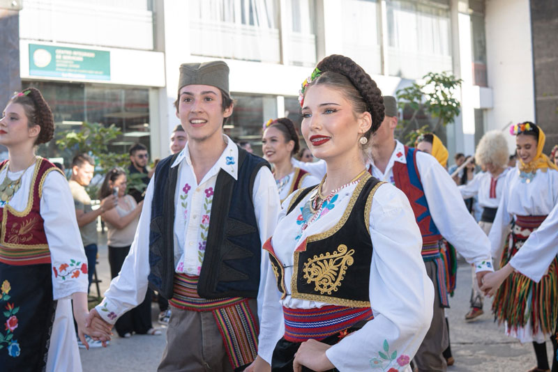 Pitalito vibró con danza y folclor mundial