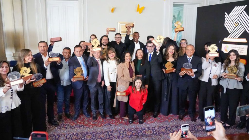 El MinCulturas recibe el Premio de Alta Gerencia por Artes para la Paz