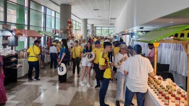El VI Gran Salón Artesanal rompe récords