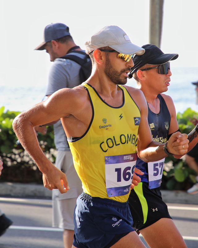 Éider Arévalo gana plata en su regreso a la marcha