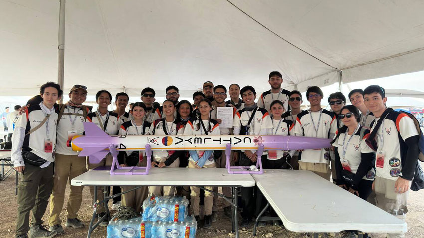 Estudiante laboyano y la UdeA conquistan podio mundial en cohetería
