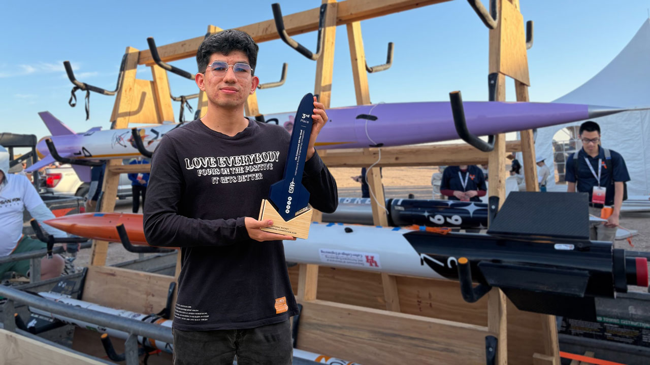 Estudiante laboyano y la UdeA conquistan podio mundial en cohetería