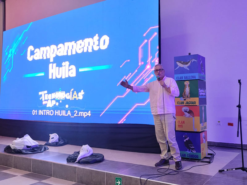 Huila congrega a 104 estudiantes en campamento de tecnología educativa