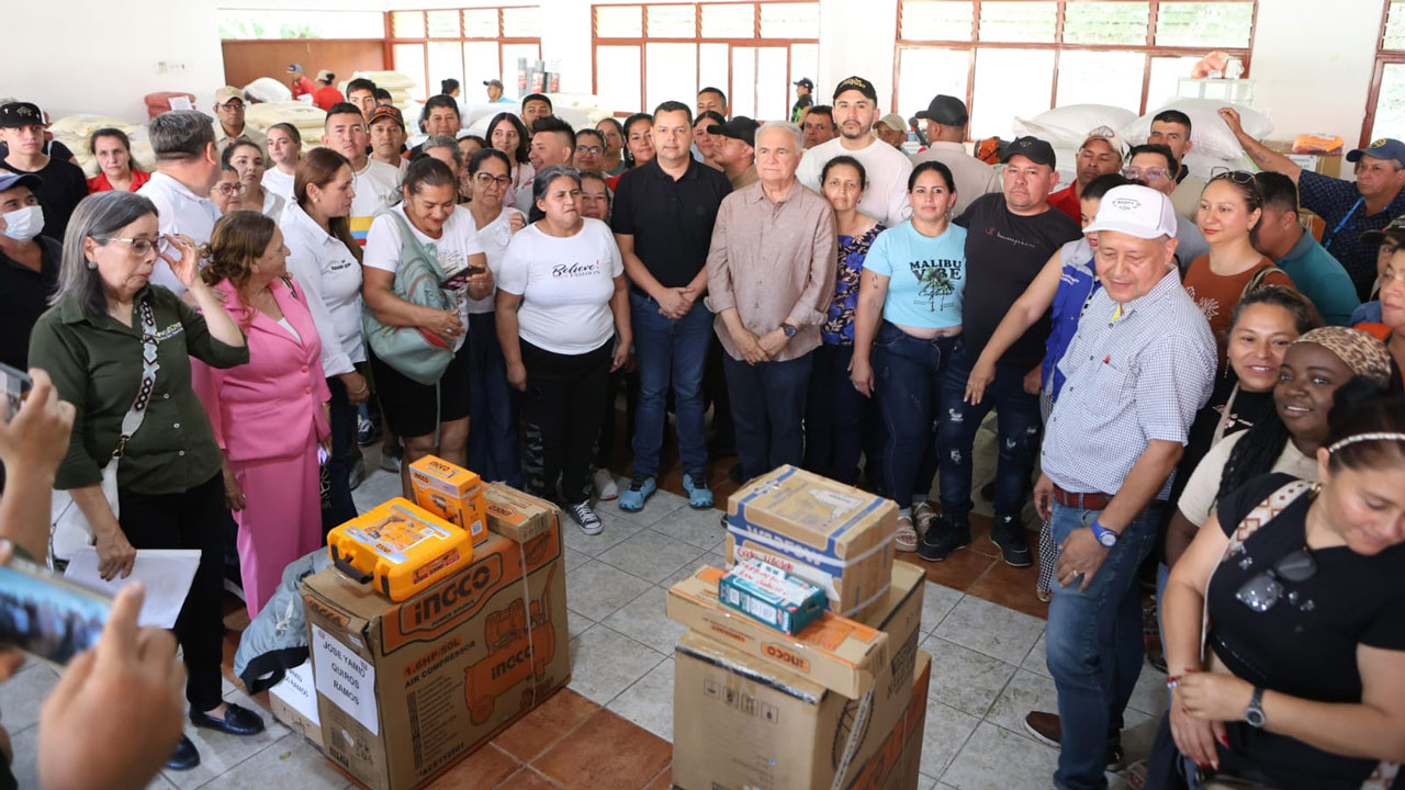 Huila fortalece 70 negocios de víctimas en Garzón
