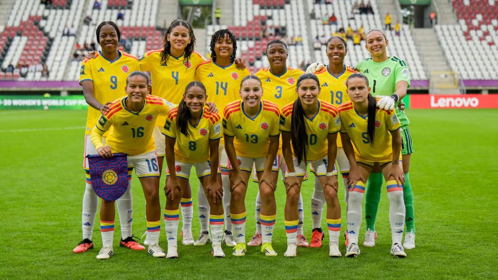 Colombia supera a Costa Rica con una brillante remontada en su debut