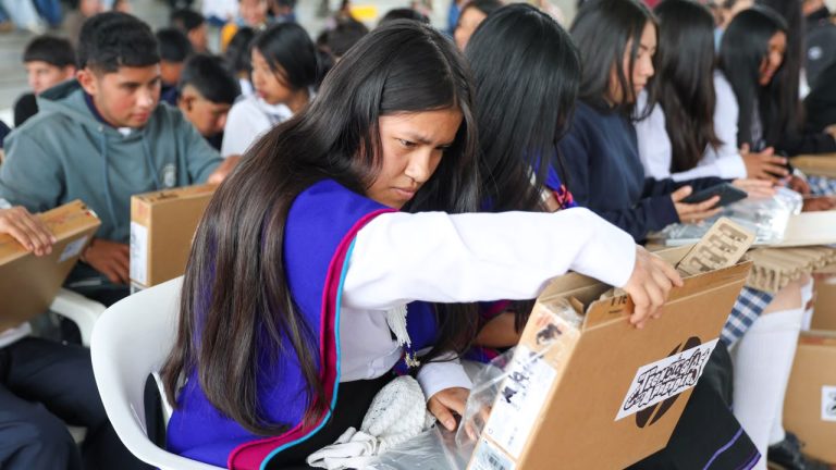 La Argentina recibe 96 computadores para cerrar la brecha digital