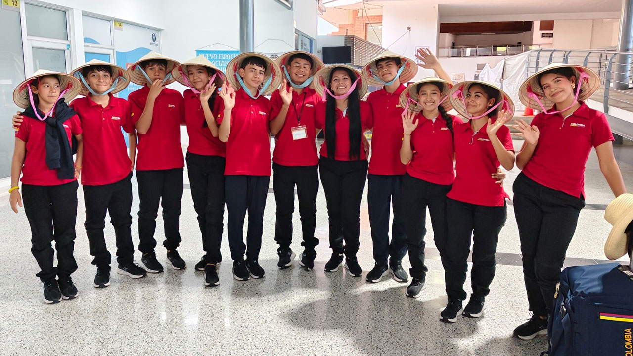 Regresaron los embajadores de Vietnam: El regreso de la delegación que dejó en alto el nombre de Colombia en Vietnam