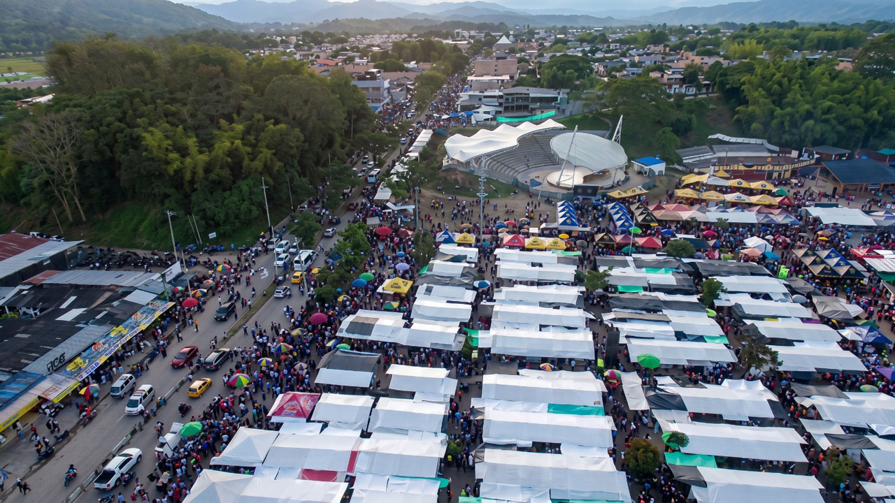 Restricciones en la Avenida Pastrana: El reto del orden y el espacio público durante las ferias de noviembre