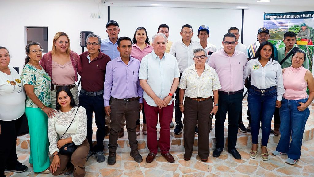 Productores del municipio de Isnos, en el Sur del Huila, serán beneficiados con la firma de este memorando de acuerdo